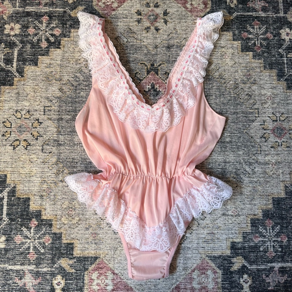 1970s High Rise‎ Pink Lace Trimmed Bodysuit